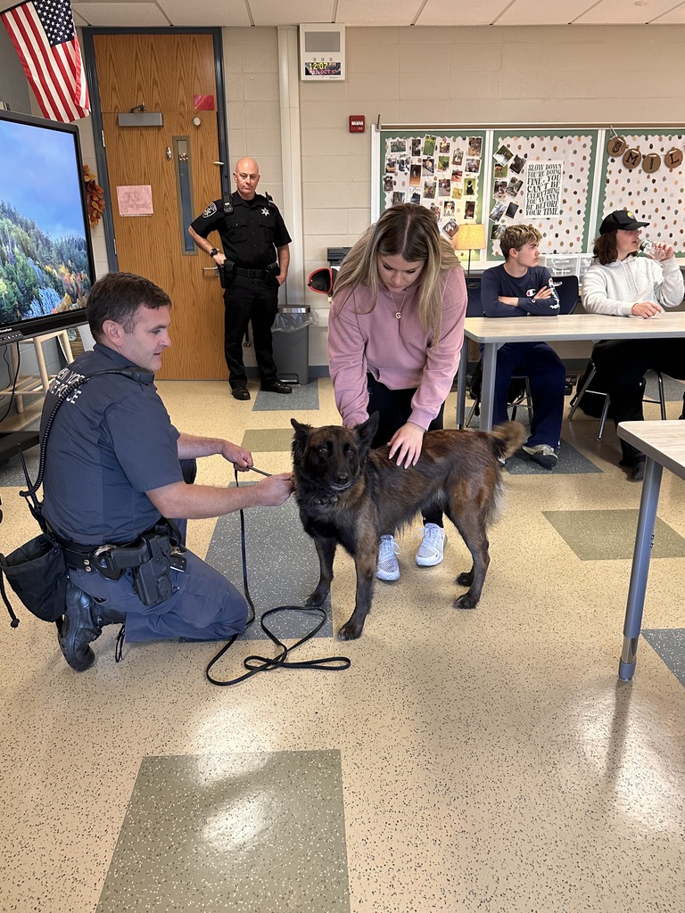 K-9 Demonstration in Canine Class at CHS with the New York State Police