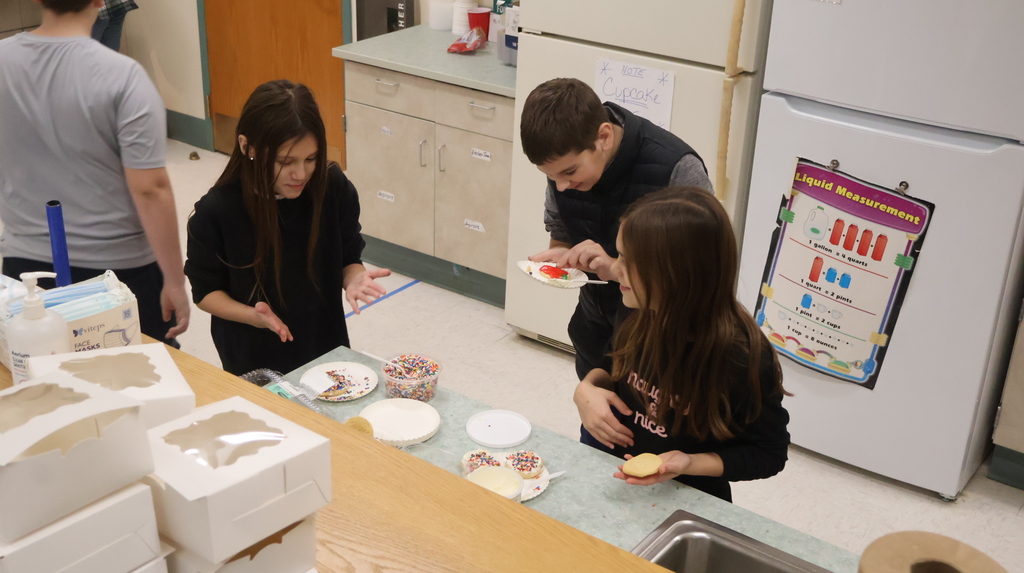 CTE Holiday Fest - Home and Careers