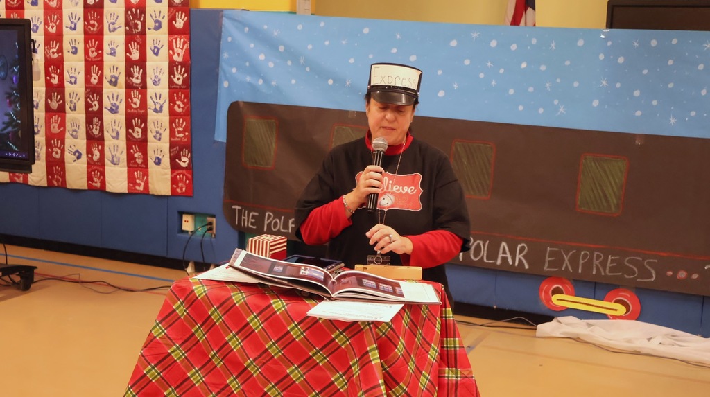 CES Holiday Assembly