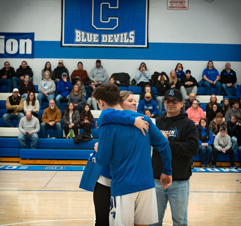 Boys Hoops Senior Night