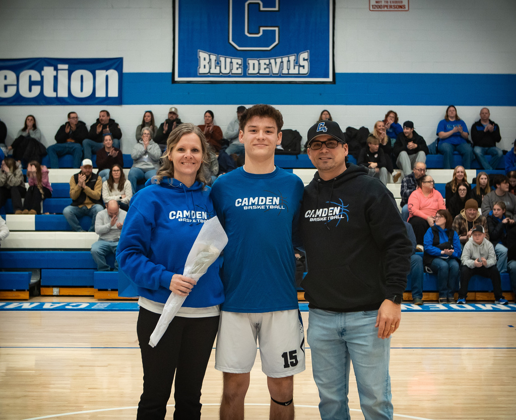 Boys Hoops Senior Night