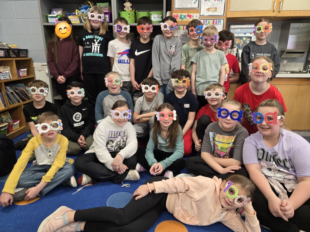 Mitchell's Class Celebrating 100 Days