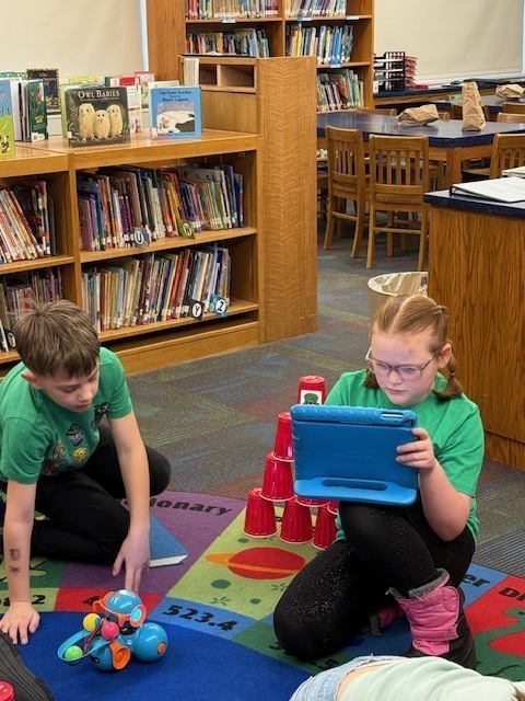 Students programming their robots