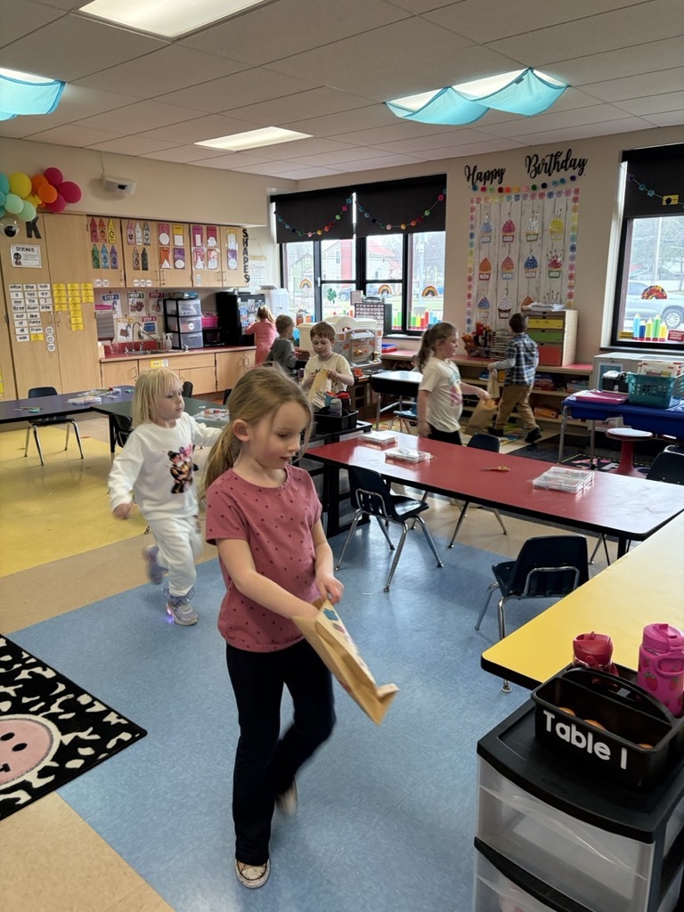 Riegler's Class Egg Hunt at CES