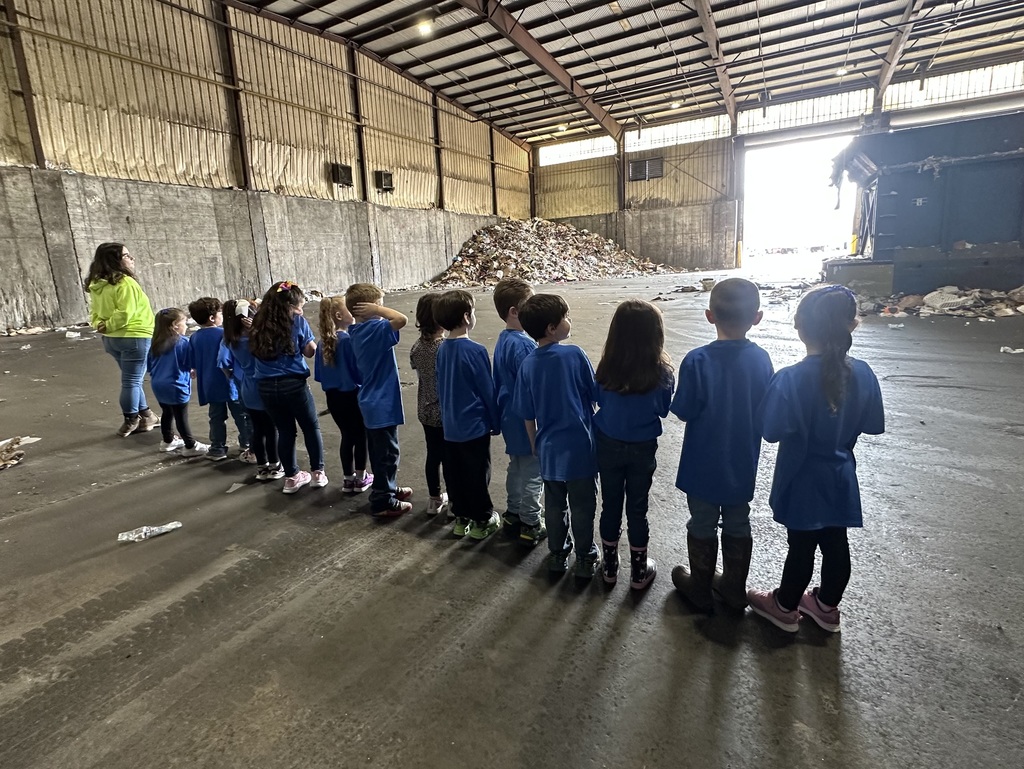 McConnellsville Elementary Field Trip To OHSWA Recycling Center