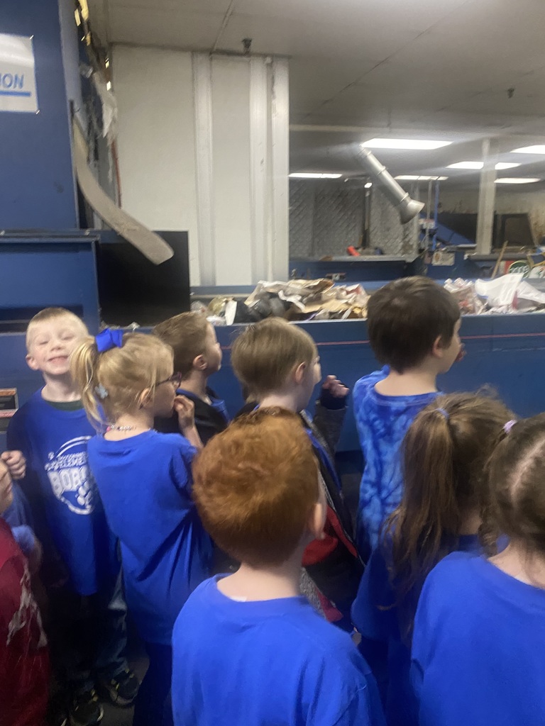 McConnellsville Elementary Field Trip To OHSWA Recycling Center