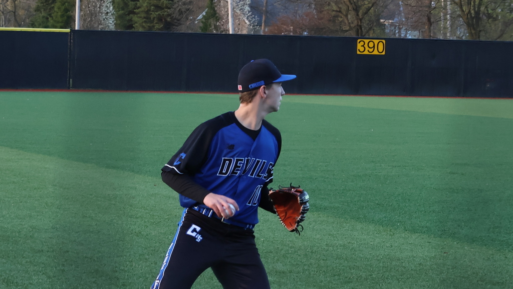 Dylan Bush prepares to throw the ball