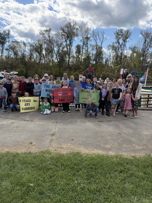4th Grade Students at the Erie Canal Bicentennial