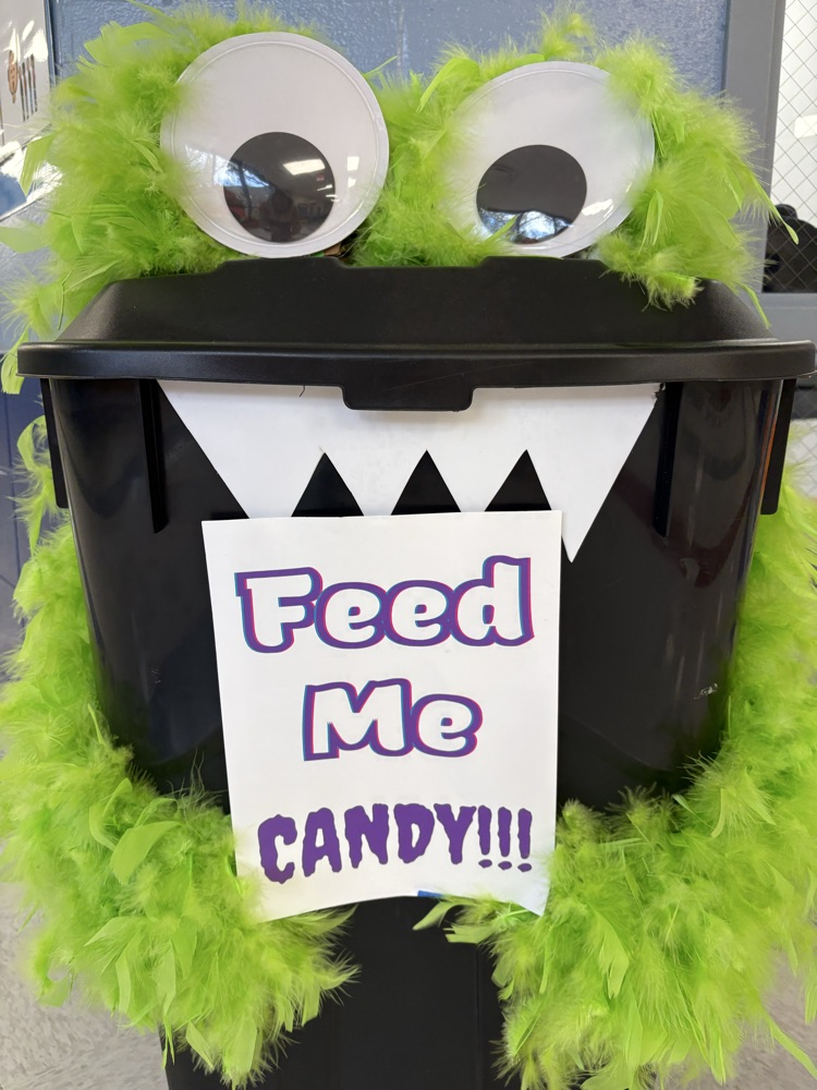 Candy Monster saying feed me candy!