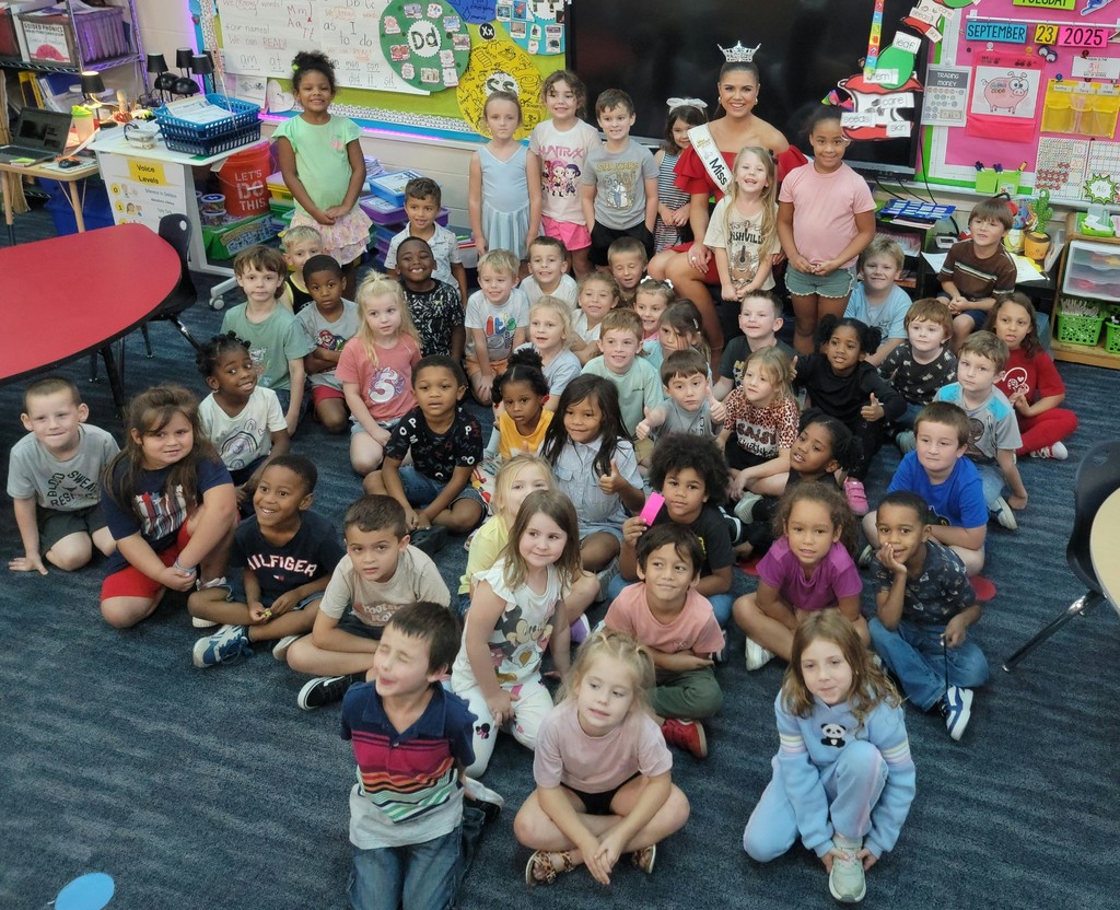 Miss Georgia with Kindergarten