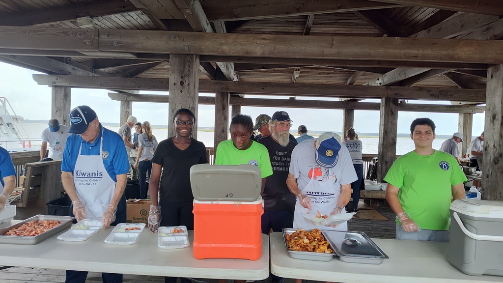 Builders club helping at Seafood Festival
