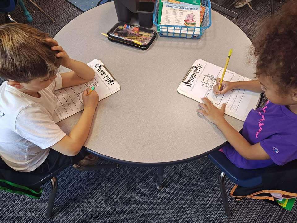 🕷 Spider Soup in First Grade! 🕸  Our first graders in Mrs. Renshaw’s class have been learning all about animal adaptations and what animals need to survive! Last Friday, students participated in a hands-on science experiment to simulate how spiders liquify their prey before eating.  The bowl acted as the spider’s web, the sugar cube was the “prey,” and the water represented the spider’s special digestive enzymes (or as the kids called it… spider slobber! 😄).  Learning is so much more fun when we can see it and try it! 🧠✨ Way to go, Eagles! 💙  #WeAreEagles #SESEaglesSoar #SpiderSoup #FirstGrade