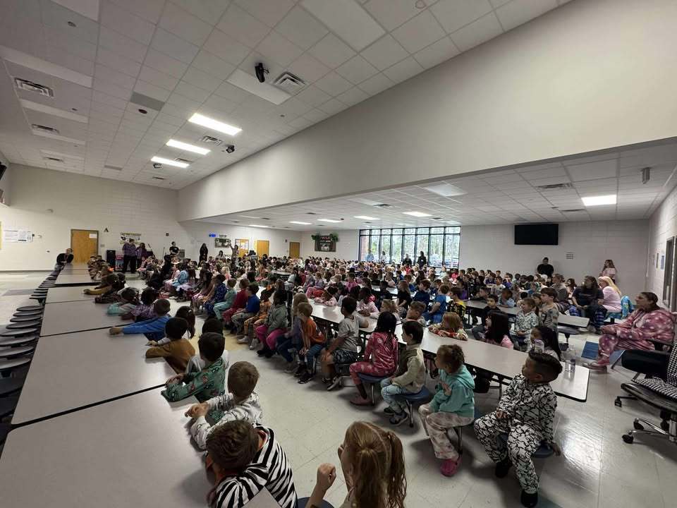 🎭 Theatre Morning at SES! Our K–2 Eagles had the best time watching CCHS Theatre’s performance of The Trial of the Big Bad Wolf this morning! The students were engaged, laughing, and absolutely loving the show.  A big thank you to Mr. Hill and the talented CCHS Theatre students for sharing your hard work, creativity, and time with us. You brought so much joy to our school today! 💙🦅