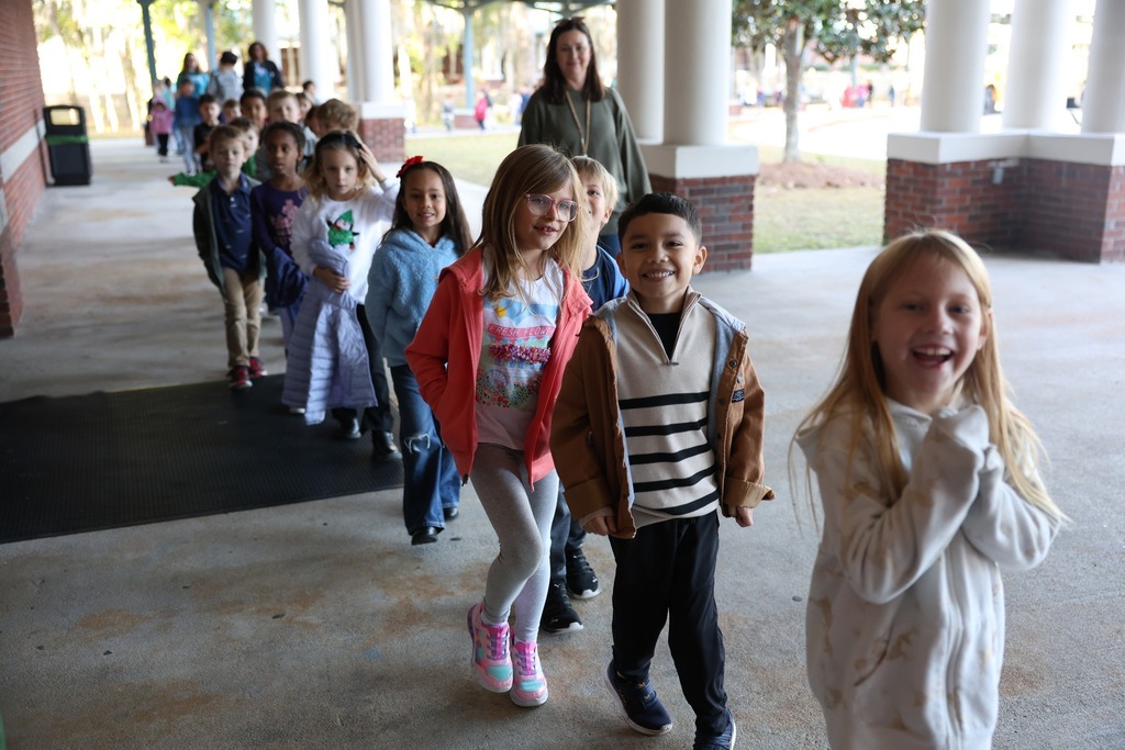Students in line to see the nutcracker