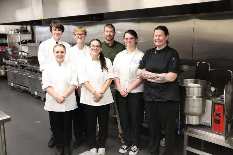 culinary arts students group photo