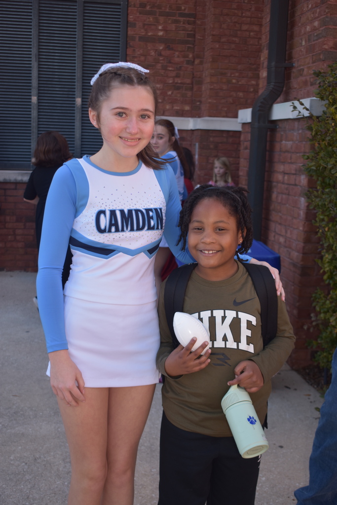 cchs cheerleader with SMES students