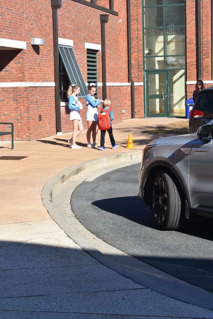 cchs cheerleader with SMES students