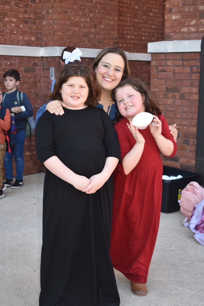 cchs cheerleader with SMES students