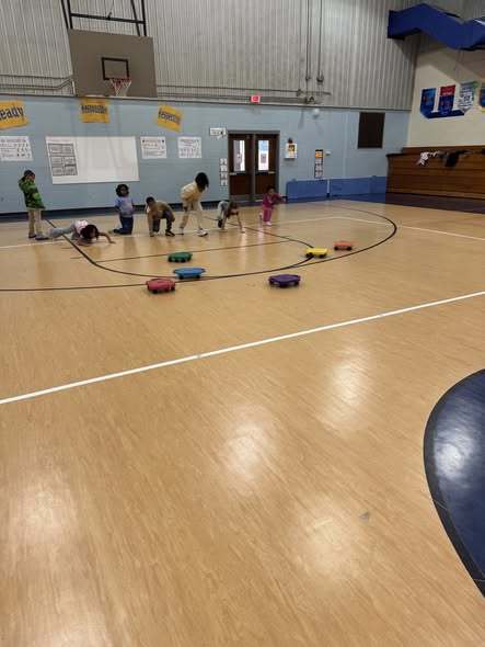 students in gym class