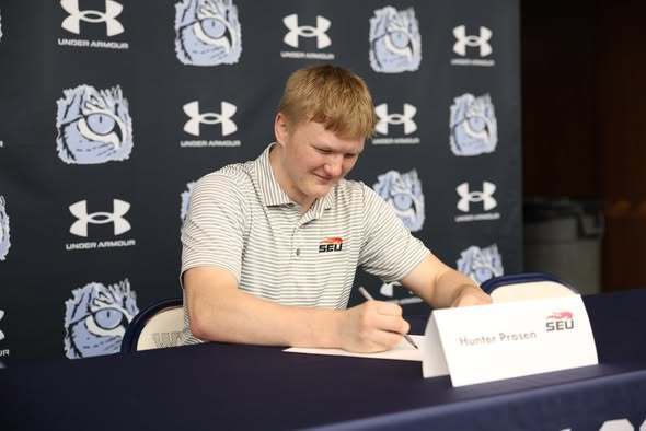 hunter prosen signing