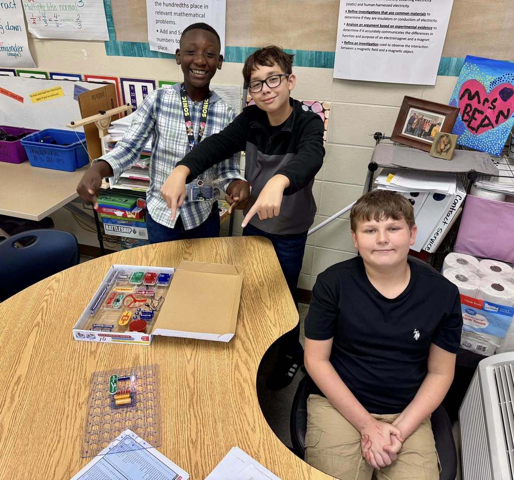 students doing project