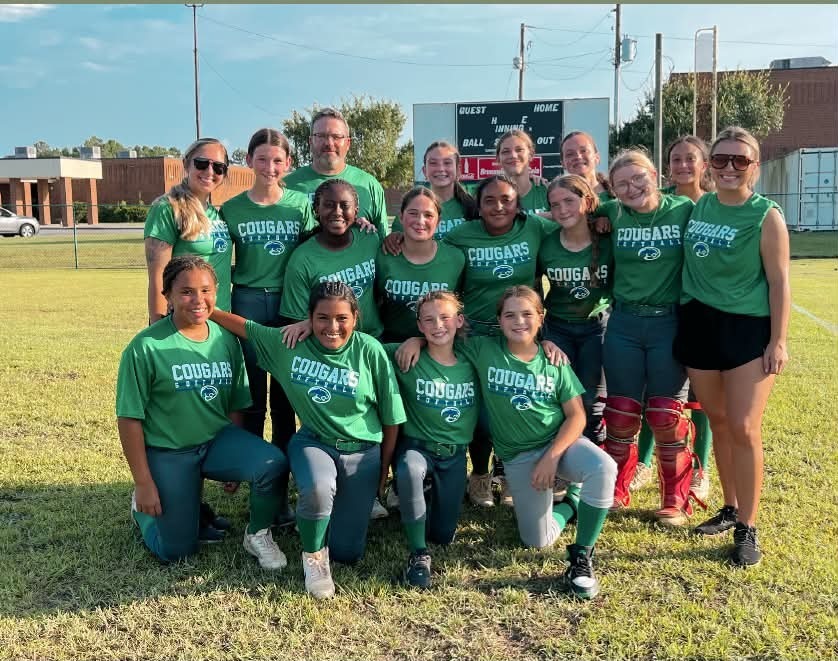 Lady Cougar Softball team photo