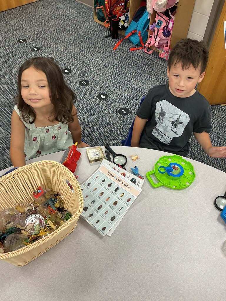 Big learning is happening through play for Sugarmill Elementary's tiniest Eagles!🦅 Whether they're building towers in the block center or baking up pretend treats during dramatic play, SES Pre-K students are doing much more than having fun. Through play, they're building early math skills, expanding their vocabulary, solving problems, using their imaginations, and learning how to work and play alongside their friends.🧠💛