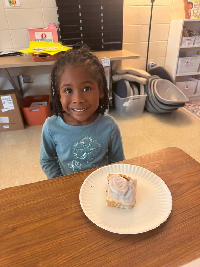 Learning has never tasted so sweet! 🥐✨ The first grade classrooms at St. Marys Elemntary School are finding creative ways to make foundational skills stick. Today, students mastered vocabulary using "Synonym Buns"—a clever play on words that teaches similar meanings while bringing joy to the classroom. We love seeing our teachers turning everyday lessons into memorable experiences! 🍎✨ #BElieveinCAMDEN #WeAreCamden