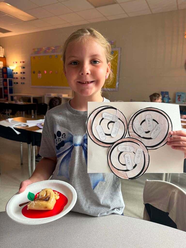Learning has never tasted so sweet! 🥐✨ The first grade classrooms at St. Marys Elemntary School are finding creative ways to make foundational skills stick. Today, students mastered vocabulary using "Synonym Buns"—a clever play on words that teaches similar meanings while bringing joy to the classroom. We love seeing our teachers turning everyday lessons into memorable experiences! 🍎✨ #BElieveinCAMDEN #WeAreCamden
