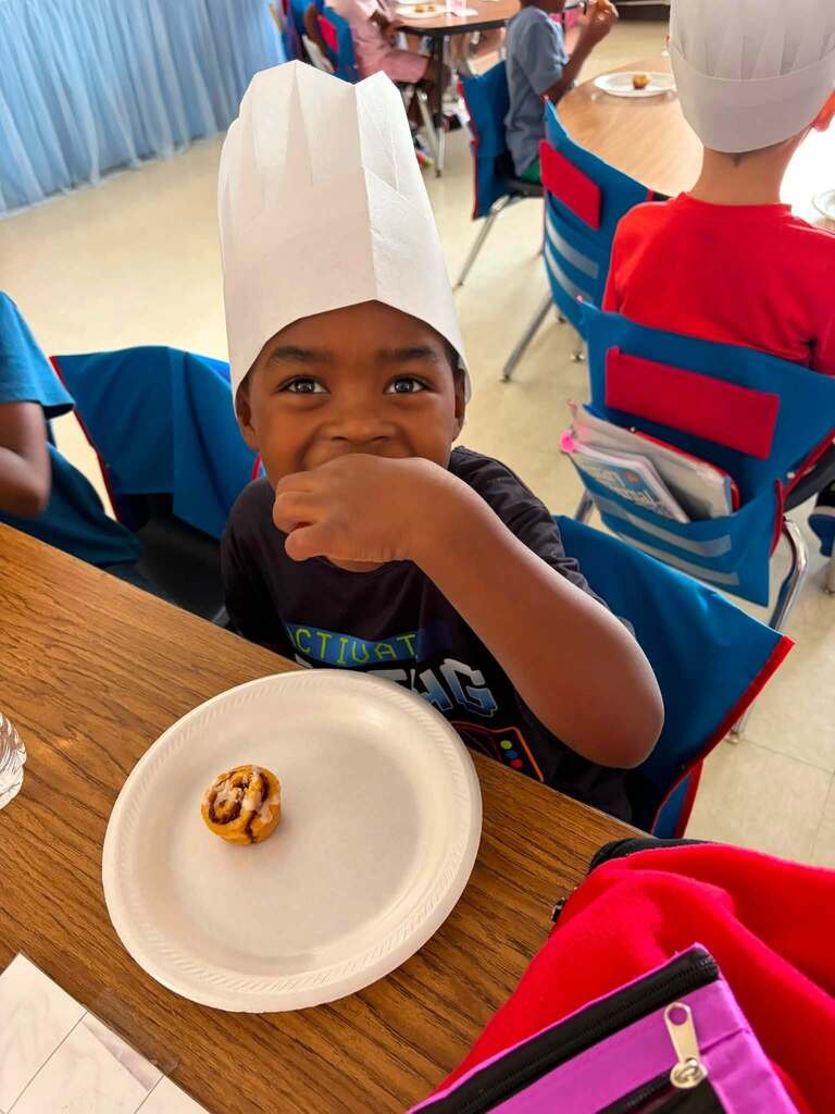 Learning has never tasted so sweet! 🥐✨ The first grade classrooms at St. Marys Elemntary School are finding creative ways to make foundational skills stick. Today, students mastered vocabulary using "Synonym Buns"—a clever play on words that teaches similar meanings while bringing joy to the classroom. We love seeing our teachers turning everyday lessons into memorable experiences! 🍎✨ #BElieveinCAMDEN #WeAreCamden