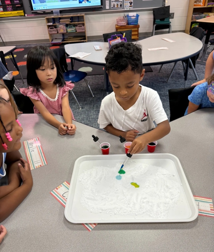 Kindergarteners explored the vibrant world of color this week through hands-on activities, themed projects, and exciting science experiments.