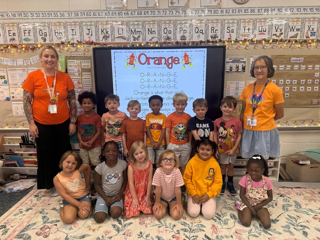 Kindergarteners explored the vibrant world of color this week through hands-on activities, themed projects, and exciting science experiments.