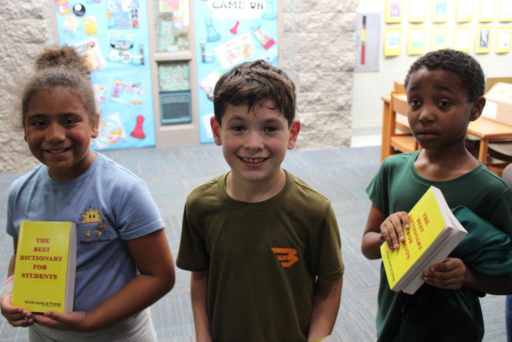 3rd graders received dictionaries from Kiwanis