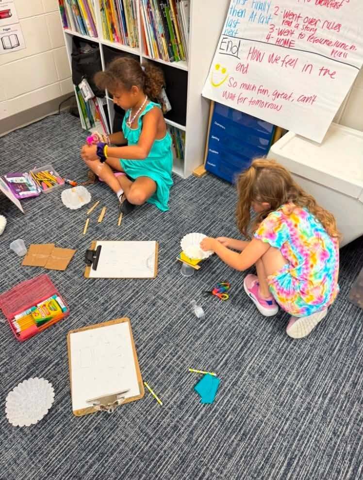 🐾 Mini-engineers on the move! Last week, our Kingsland Elementary School first graders dove into science standards with a hands-on STEM Shelter Challenge. After exploring essential animal survival needs, students stepped into the shoes of engineers to design and build safe, custom shelters for their animals! 🛠️ mini-engineers, big ideas!
