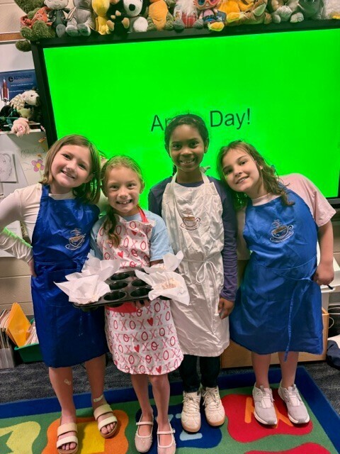 Apple day girls