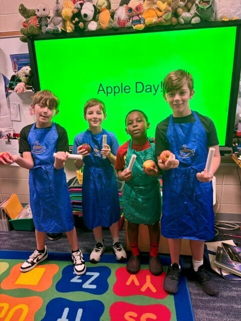 Apple Day boys