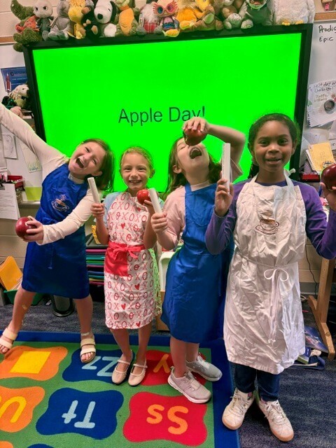 Apple day girls
