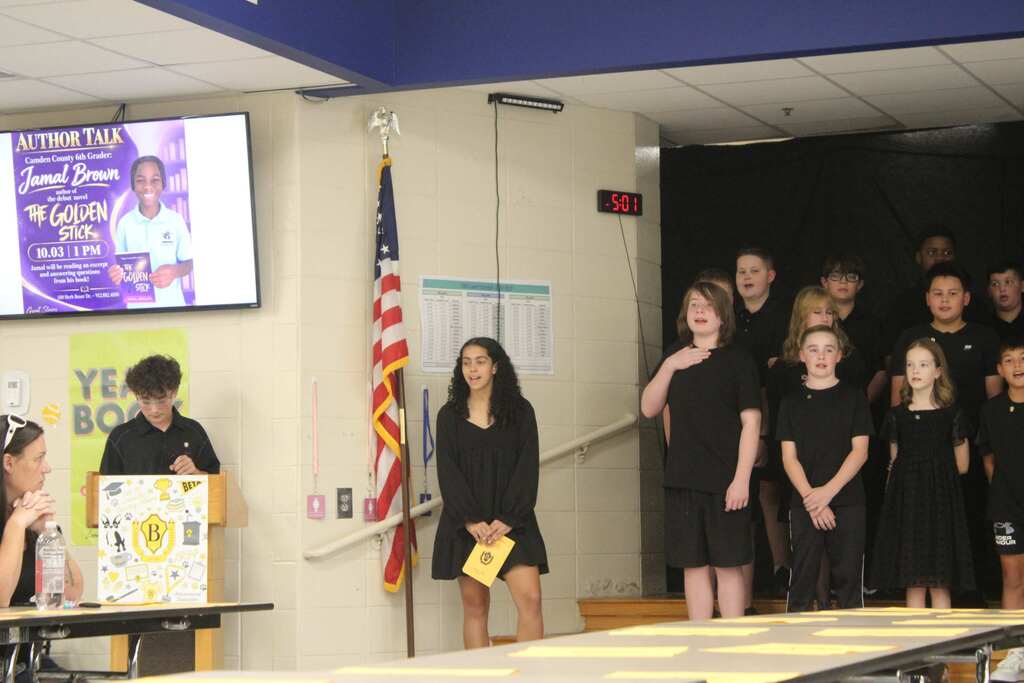 Jr beta members reciting the pledge