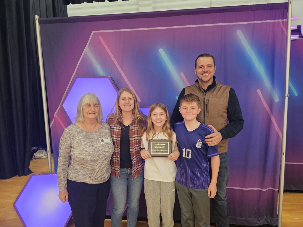 Group photo of Echo's winners on stage