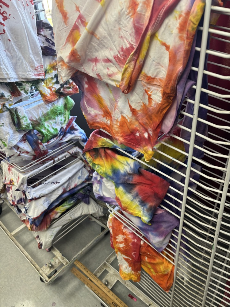 tye die shirts