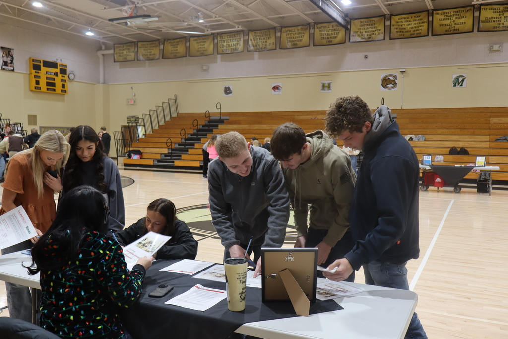 Students participate in the Balanced Life program brought to the school by Ozark Federal Credit Union.