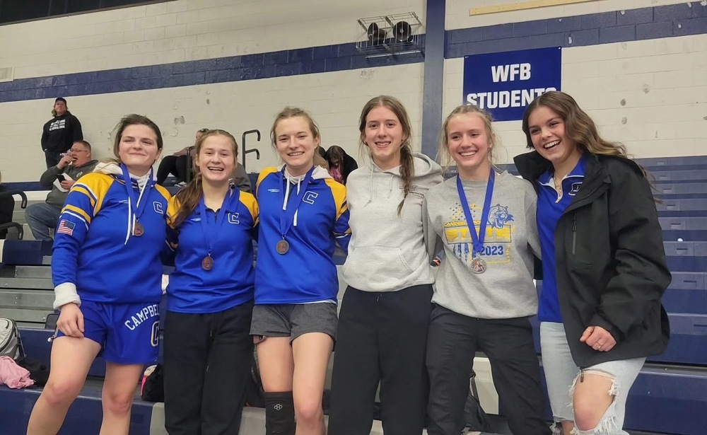 Lady Cougar Wrestlers