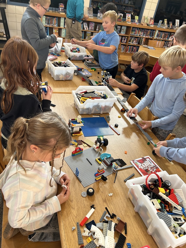 Students playing with Lego