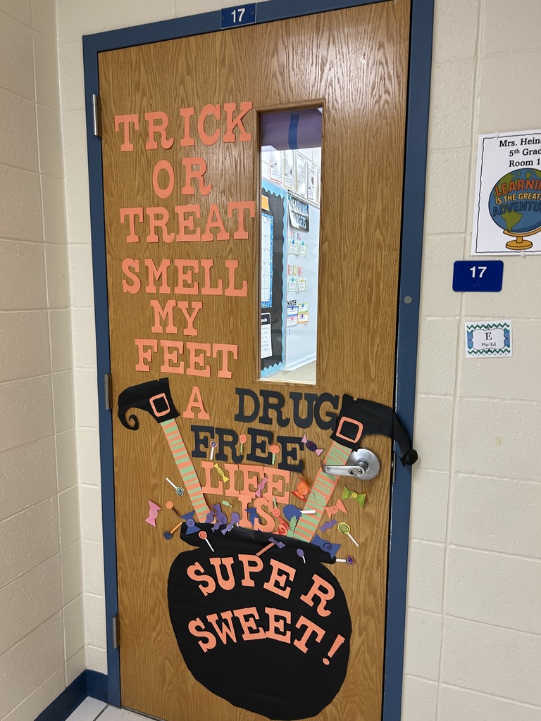 Door decorating contest