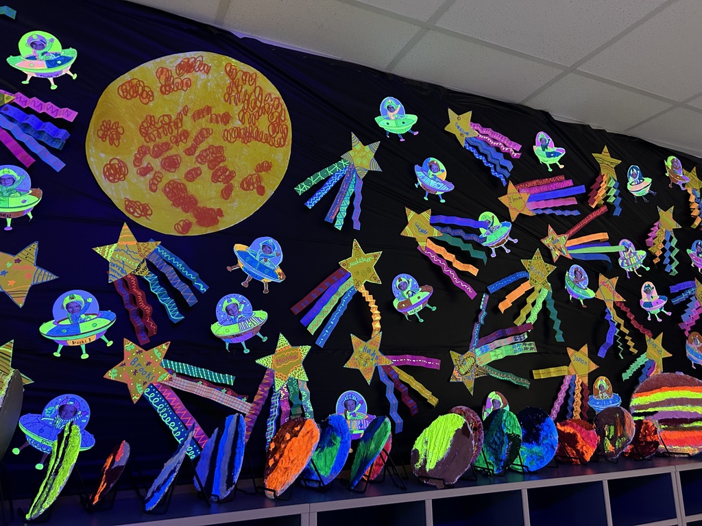 2nd grade glow in the dark space display