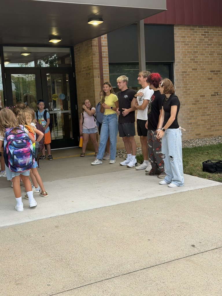 Cross Country Team welcoming students