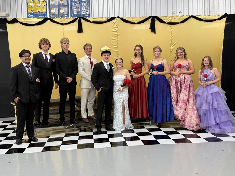 prom court