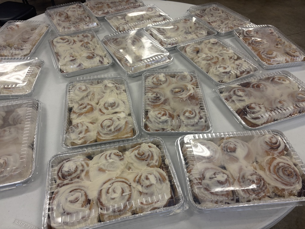 Cinnamon Roll Fundraiser