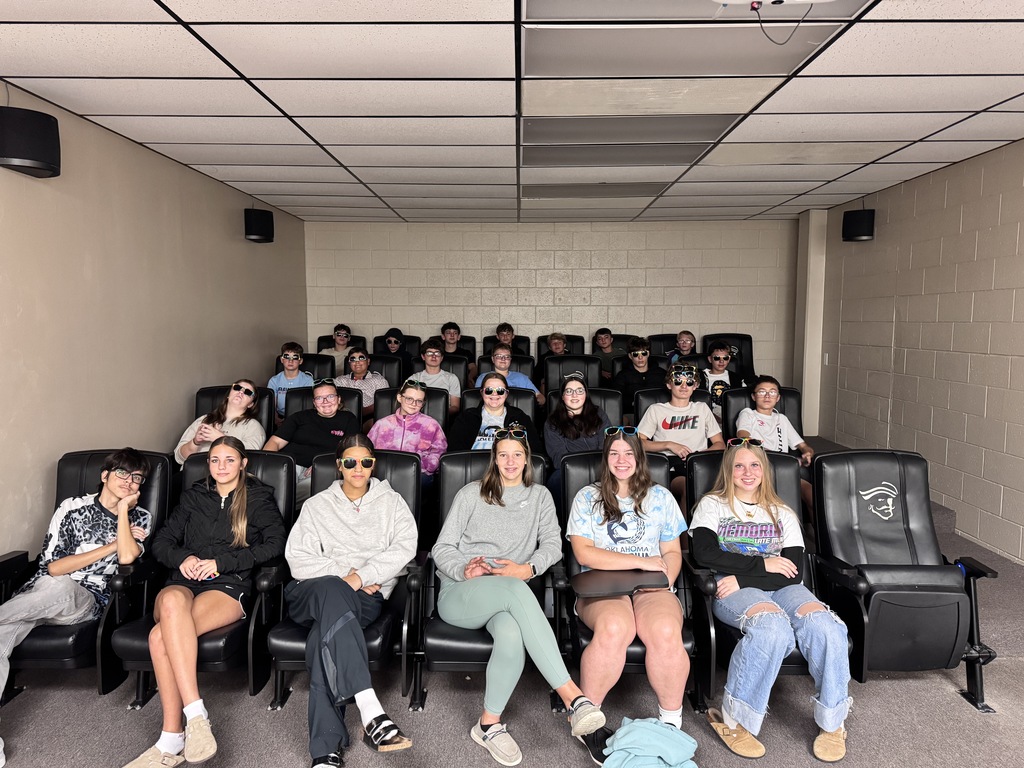 Students exploring Independence Community College
