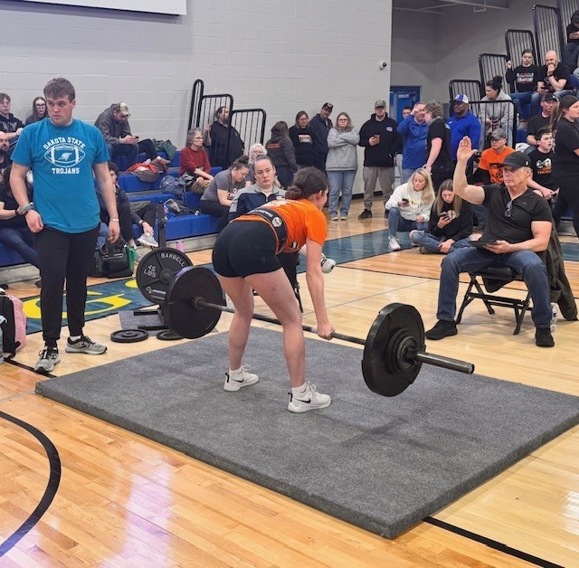 One of three attempts of Katelyn Tieszen's deadlift.